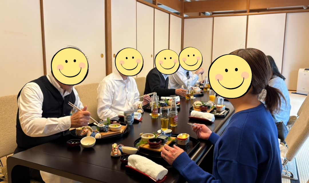 JTTグループでは、こうした食事会やイベントを通じて、 「一緒に働く仲間との時間」や「頑張った先にある楽しみ」を大切にしています。 現場で真剣に働き、 その分、オフの時間はしっかり楽しむ。 そんなメリハリのある働き方に共感できる方と、 ぜひこれから一緒に仕事ができたら嬉しいです。